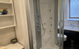 Bad-Dusche